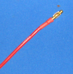 AM-9004A Провод 10см (силикон) с разъемом 2мм (штекер), красный